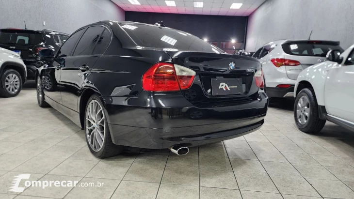 320i