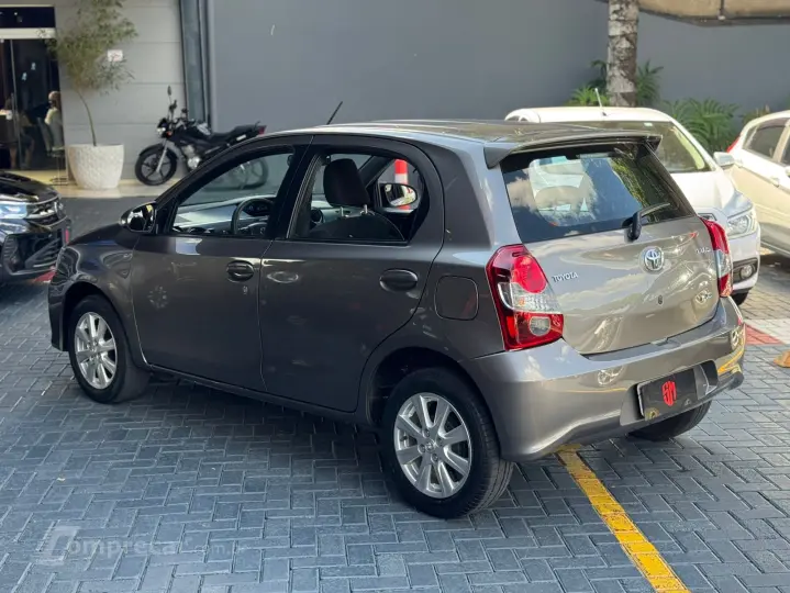 ETIOS 1.5 X Plus 16V