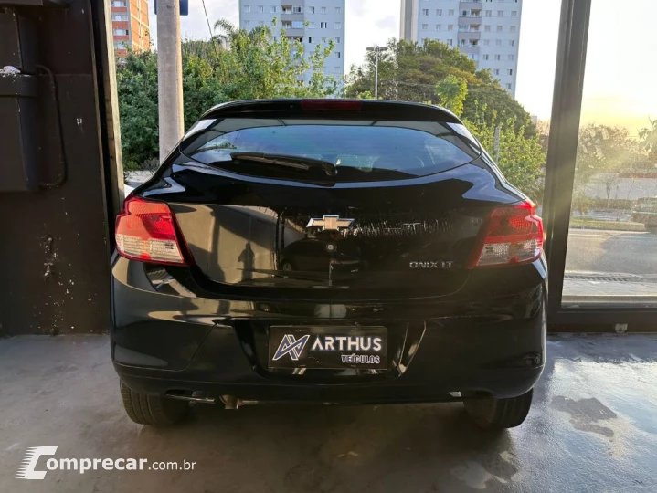 ONIX HATCH LT 1.0 8V FlexPower 5p Mec.