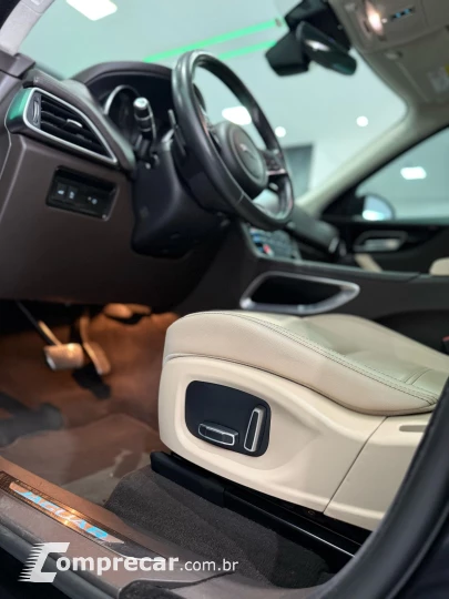F-PACE 2.0 16V Turbo Prestige AWD