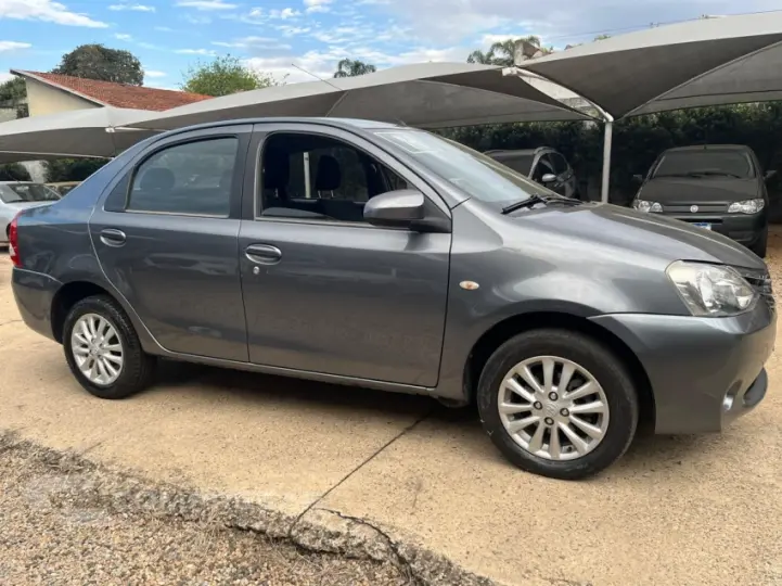 ETIOS 1.5 XLS 16V