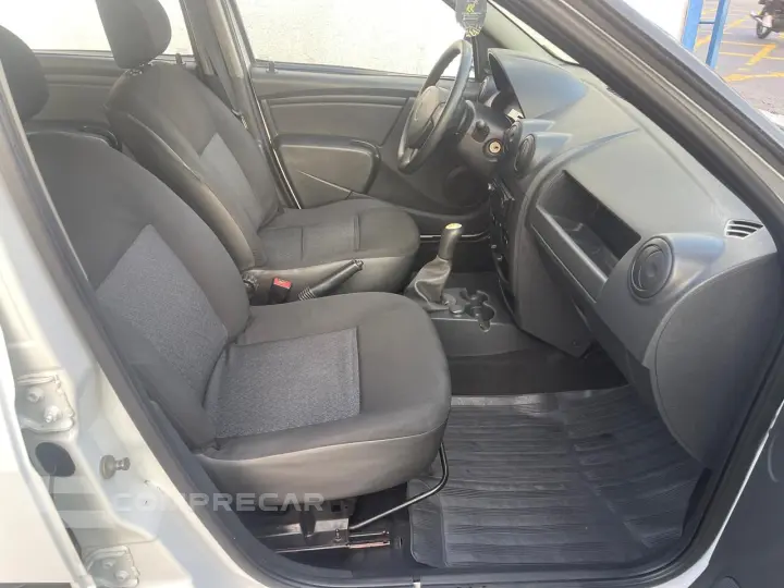 LOGAN 1.0 12V SCE Expression