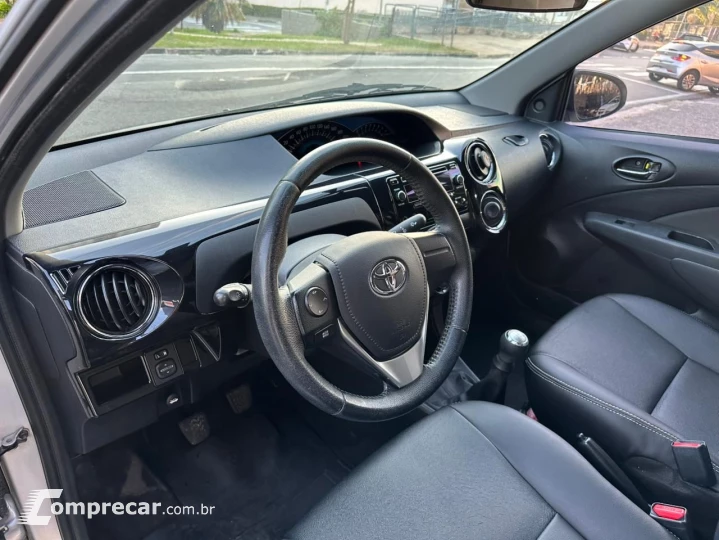 ETIOS XLS Sedan 1.5 Flex 16V 4p Mec.