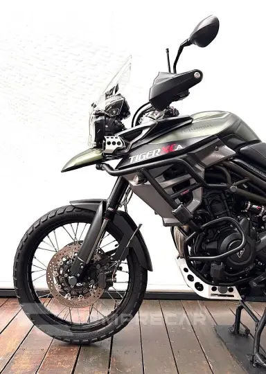 TRIUMPH TIGER 800 XCA