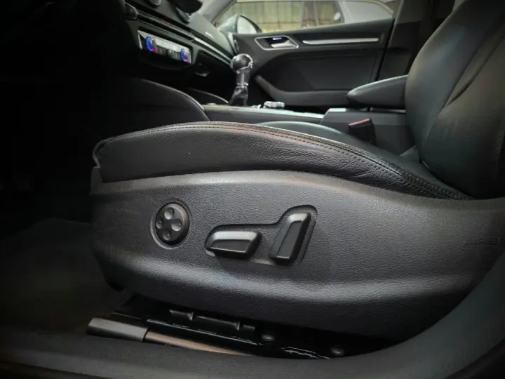 A3 2.0 TFSI SEDAN AMBITION 16V GASOLINA 4P S-TRONIC