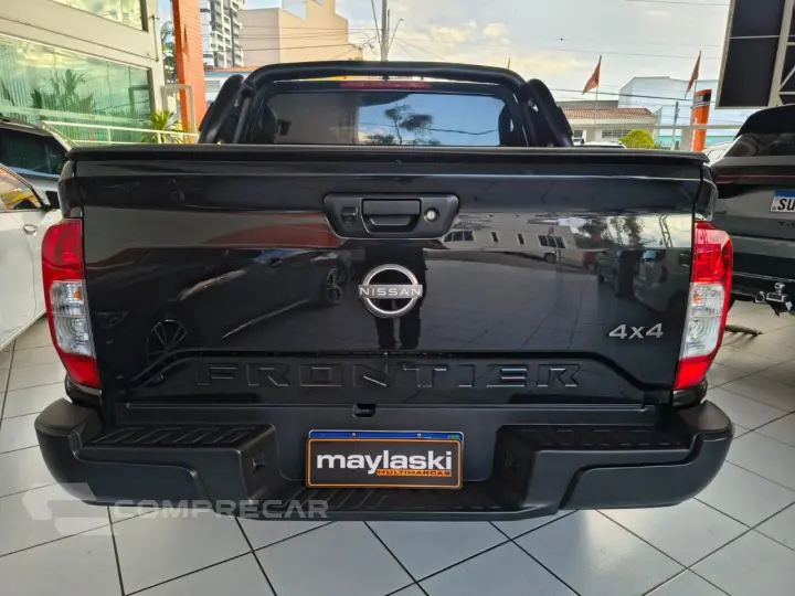 Frontier 2.3 ATTACK CABINE DUPLA 4X4 BI-TURBO DIESEL AUTOMÁT