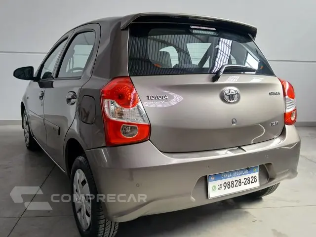 ETIOS HATCH - 1.3 X 16V 4P MANUAL