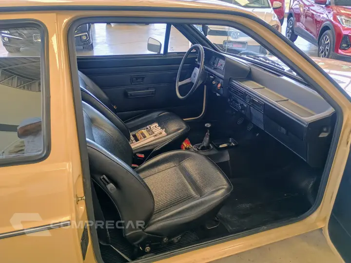 Gol BX 1.6 Álcool