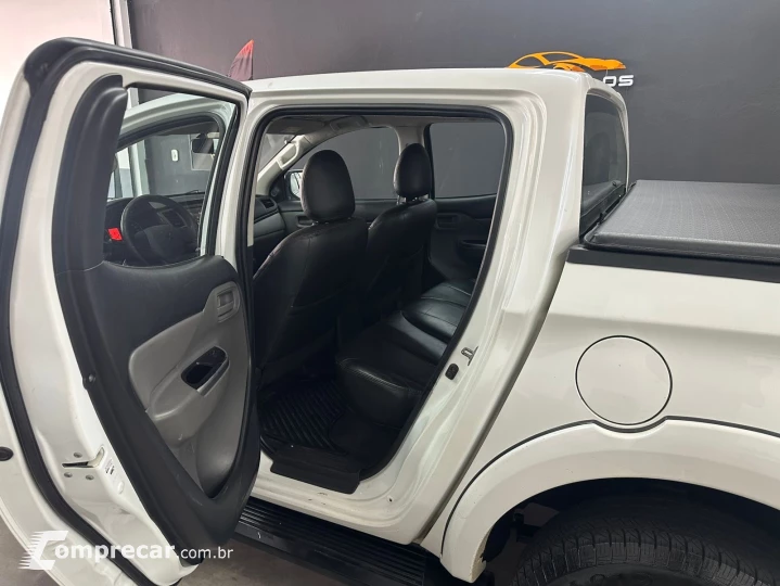 L200 TRITON 2.4 16V Turbo GLS CD 4X4
