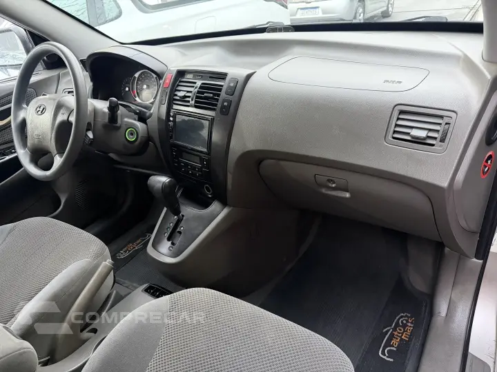 TUCSON 2.0 MPFI GL 16V 142CV 2WD GASOLINA 4P AUTOMÁTICO