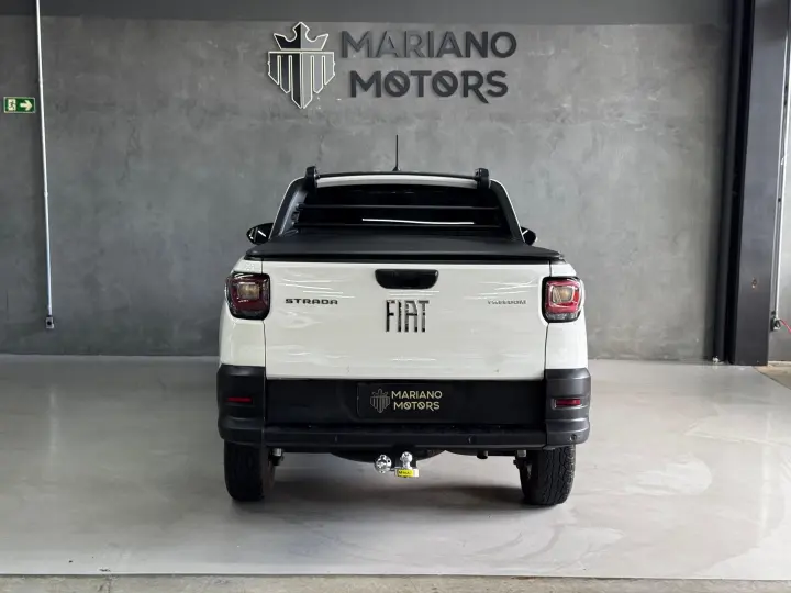 STRADA 1.3 FIREFLY FLEX FREEDOM CS MANUAL