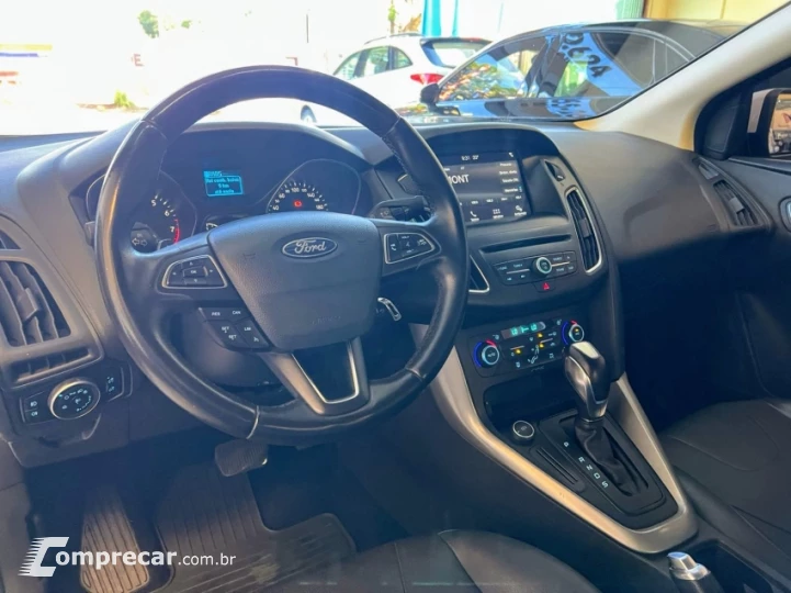 FOCUS 2.0 SE Fastback 16V