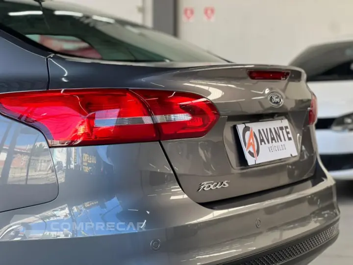 FOCUS 2.0 SE 16V FLEX 4P POWERSHIFT