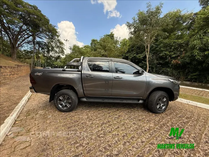 HILUX 2.8 D-4D TURBO DIESEL CD SR 4X4 AUTOMÁTICO