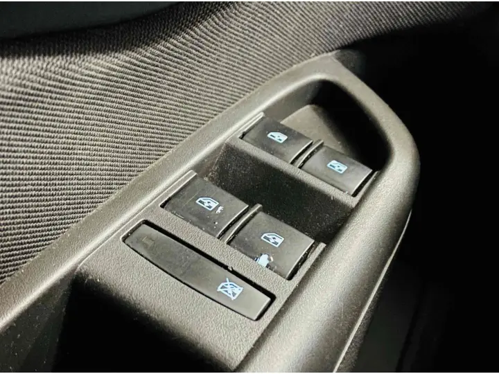 ONIX 1.4 MPFI LTZ 8V FLEX 4P MANUAL