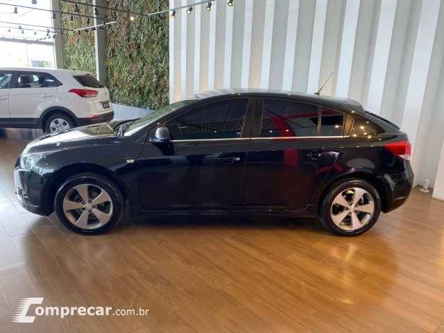 CRUZE HATCH - 1.8 LT SPORT6 16V 4P AUTOMÁTICO