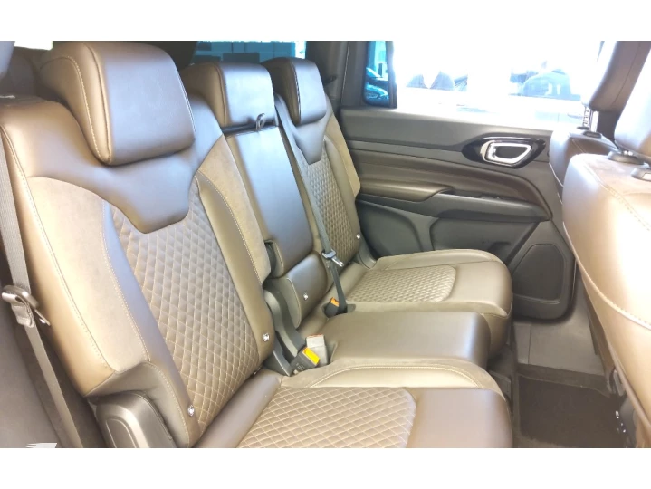 COMMANDER 2.0 TD380 TURBO DIESEL OVERLAND AT9