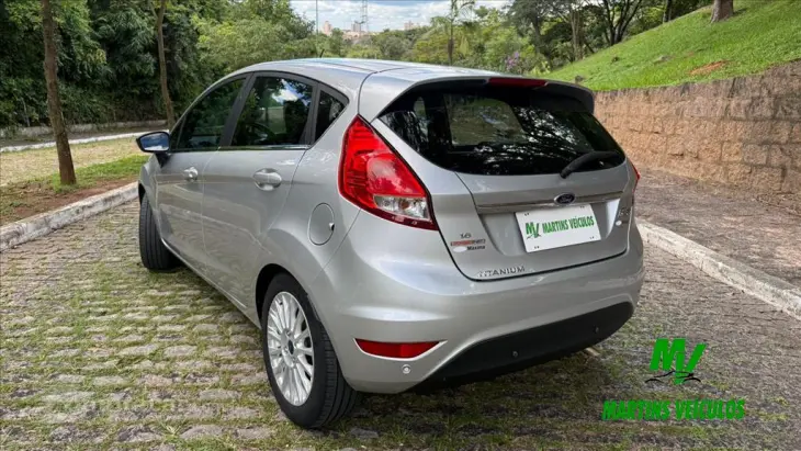 FIESTA 1.6 TITANIUM HATCH 16V FLEX 4P POWERSHIFT