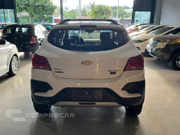 ONIX 1.4 MPFI ACTIV 8V FLEX 4P AUTOMATICO