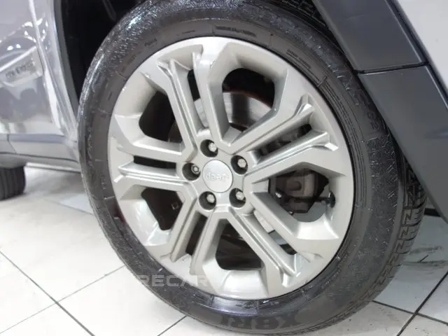 COMPASS - 1.3 T270 TURBO LONGITUDE AT6