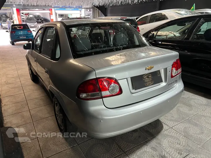 CLASSIC 1.0 MPFI LS 8V FLEX 4P MANUAL