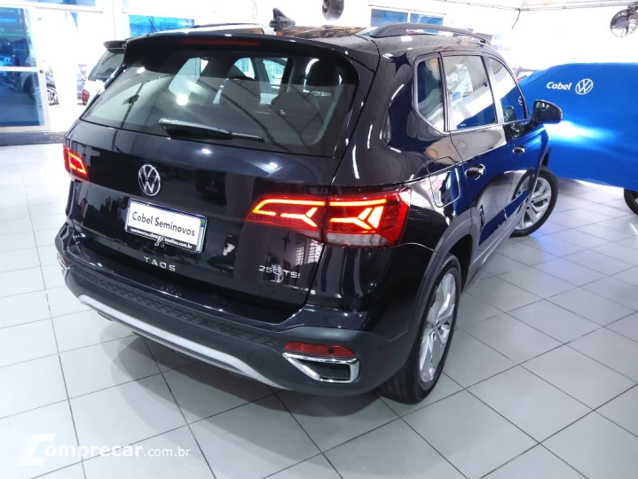 TAOS 1.4 250 TSI TOTAL FLEX COMFORTLINE AUTOMÁTICO