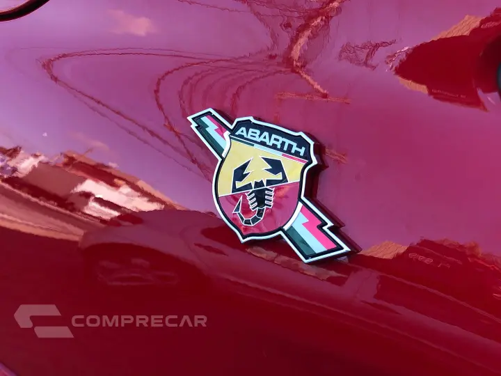 Fastback 1.3 Turbo 270 Flex Abarth At6