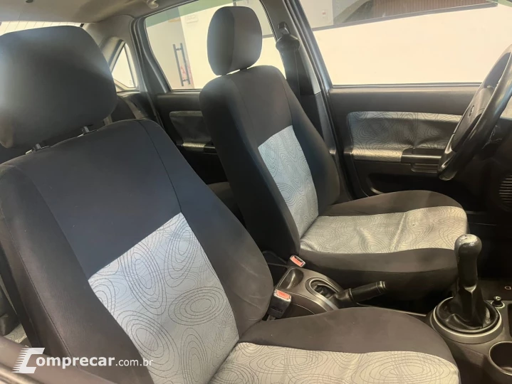 FIESTA 1.6 MPI CLASS SEDAN 8V FLEX 4P MANUAL