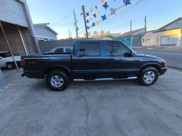 S10 Pick-Up Luxe 4.3 V6 CD