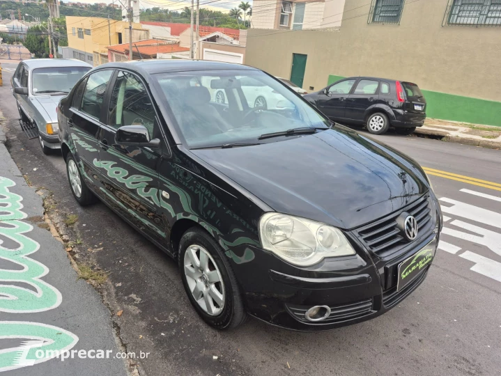 POLO 1.6 SEDAN CONFOTILINE