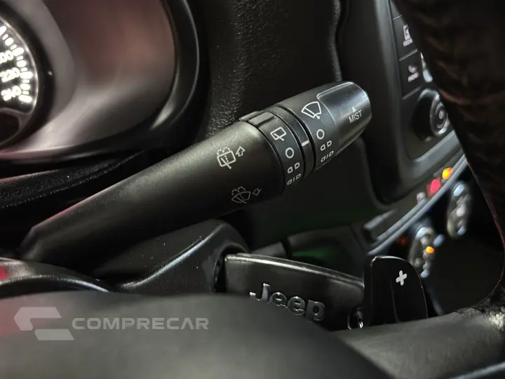 RENEGADE 1.8 16V FLEX LONGITUDE 4P AUTOMÁTICO