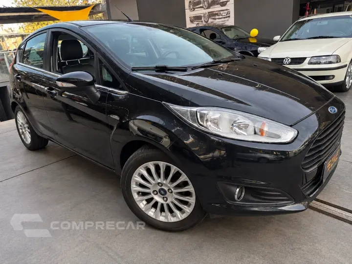 FIESTA 1.6 TITANIUM HATCH 16V FLEX 4P POWERSHIFT