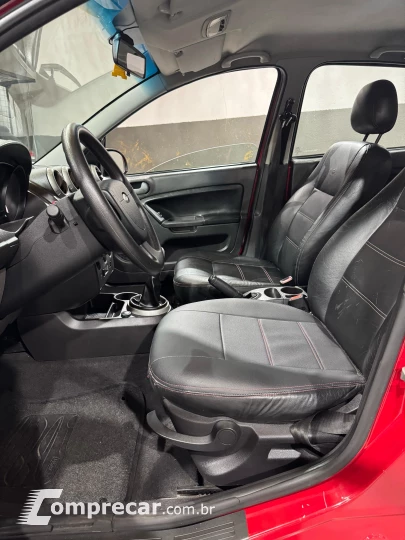 FIESTA 1.6 MPI Class Hatch 8V