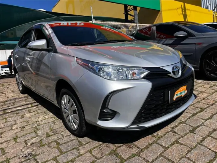 YARIS 1.5 16V Sedan XL