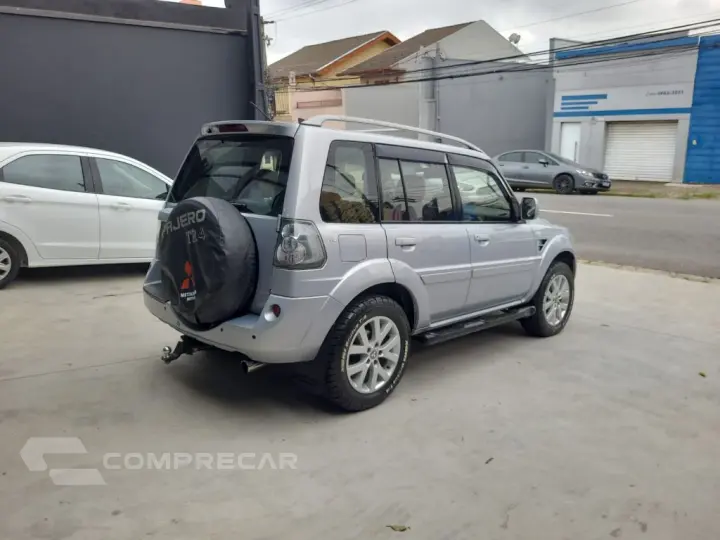 Pajero TR4 2.0/ 2.0 Flex 16V 4x4 Aut.