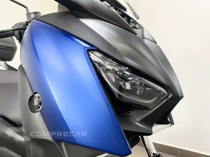 YAMAHA XMAX ABS