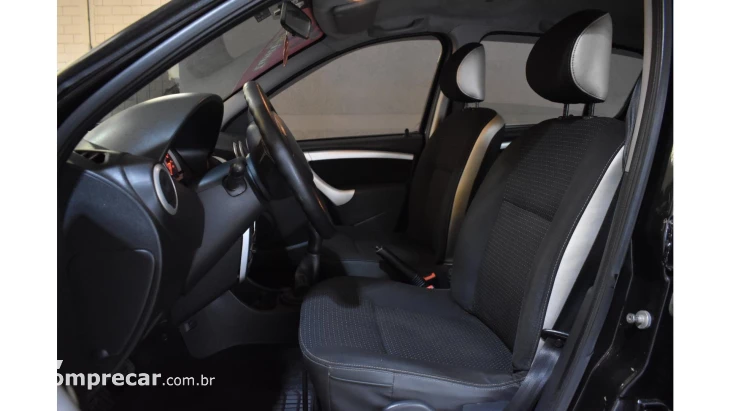 SANDERO - 1.6 STEPWAY 16V 4P MANUAL