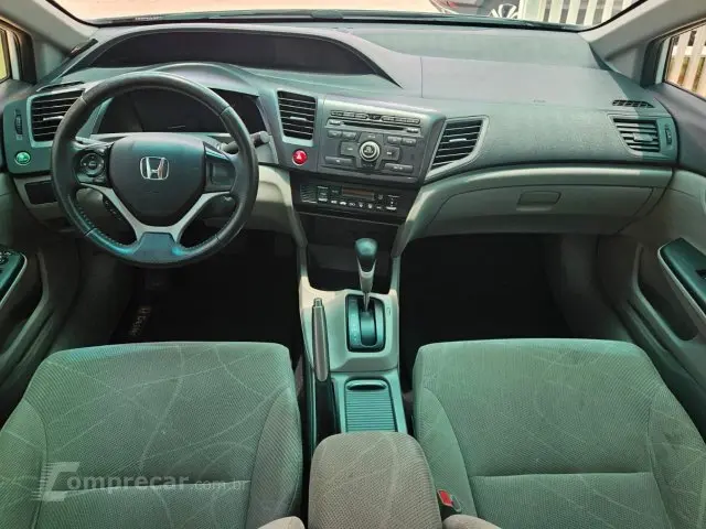 CIVIC - 1.8 LXS 16V 4P AUTOMÁTICO
