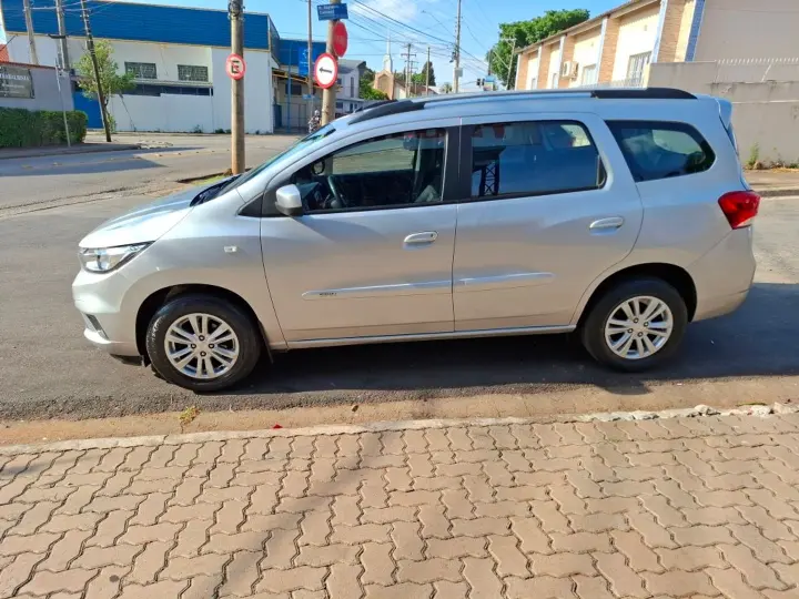 Spin 1.8 Lt 8V Flex 4P Automático