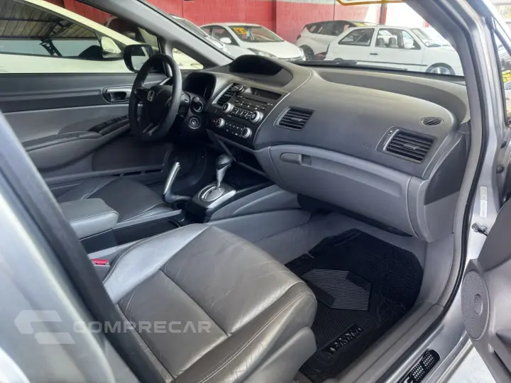 Civic 1.8 16V 4P FLEX LXS AUTOMÁTICO