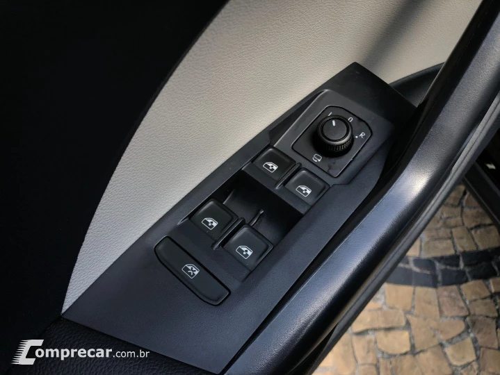 T-Cross 1.4 250 Tsi Total Flex Highline Automático