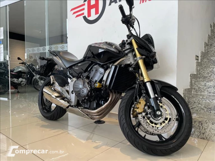 CB 600F HORNET
