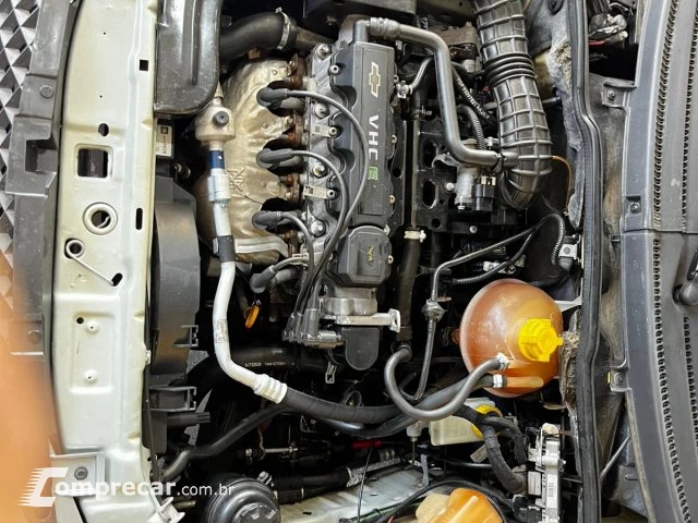 CLASSIC - 1.0 MPFI LS 8V 4P MANUAL