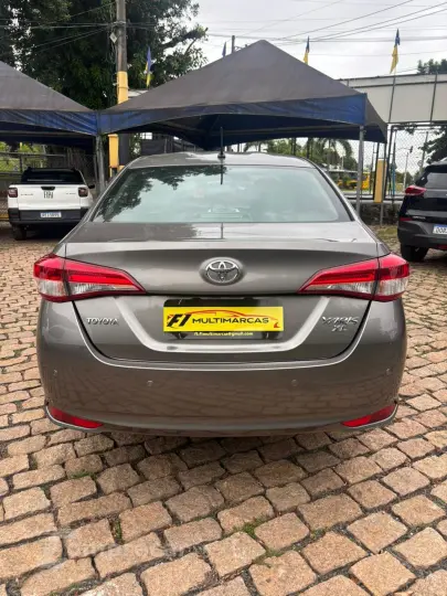 YARIS 1.5 16V Sedan XL