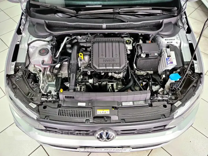 Polo Track 1.0 Flex 12V 5p