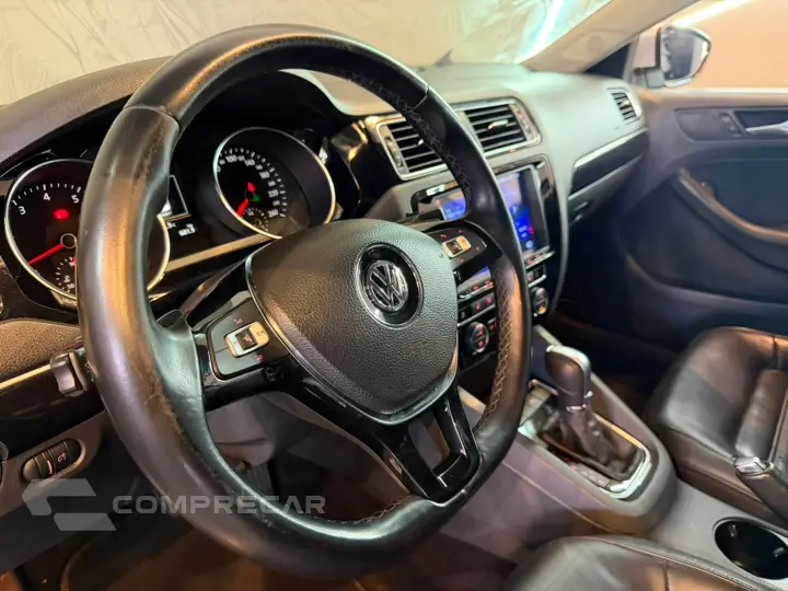 Jetta 2.0 Tsi Highline 211Cv Gasolina 4P Tiptronic