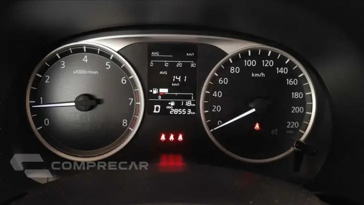 KICKS PLAY 1.6 16V FLEXSTART SENSE XTRONIC