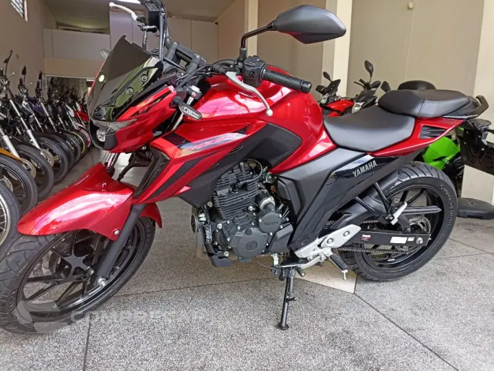 FZ25 250 FAZER CONNECTED