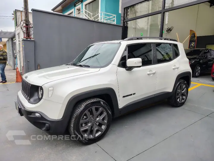 Renegade Longitude 1.8 4x2 Flex 16V Aut.