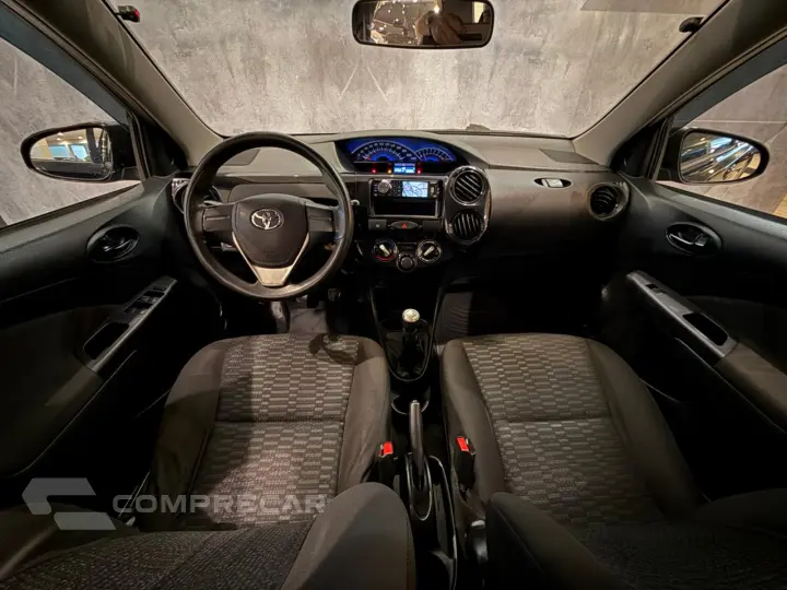 Etios Sedan 1.5 16V 4P FLEX PLATINUM